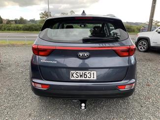 2017 Kia Sportage - Thumbnail