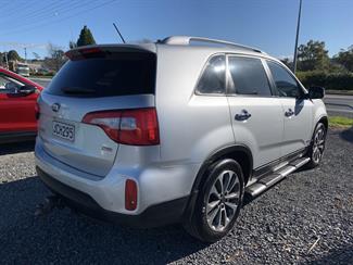 2012 Kia Sorento - Thumbnail