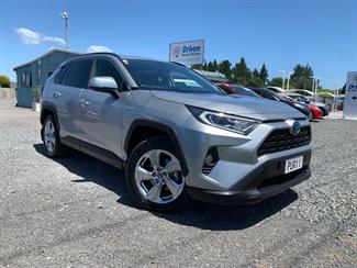 2019 Toyota Rav4 - Thumbnail