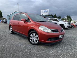 2004 Nissan Tiida - Thumbnail