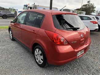 2004 Nissan Tiida - Thumbnail