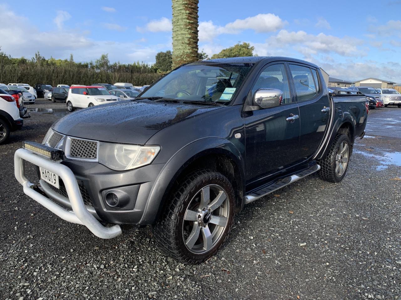 2013 Mitsubishi Triton