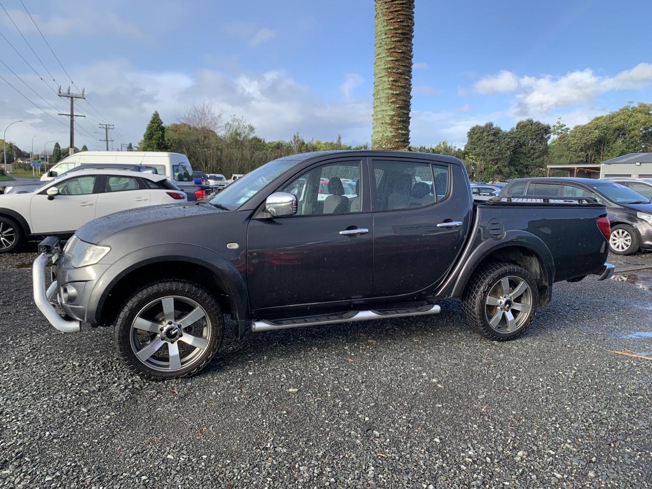 2013 Mitsubishi Triton