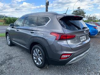 2019 Hyundai Santa Fe - Thumbnail