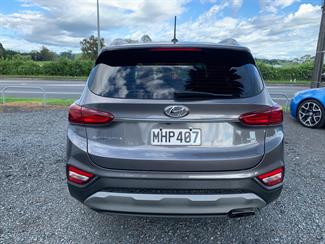 2019 Hyundai Santa Fe - Thumbnail