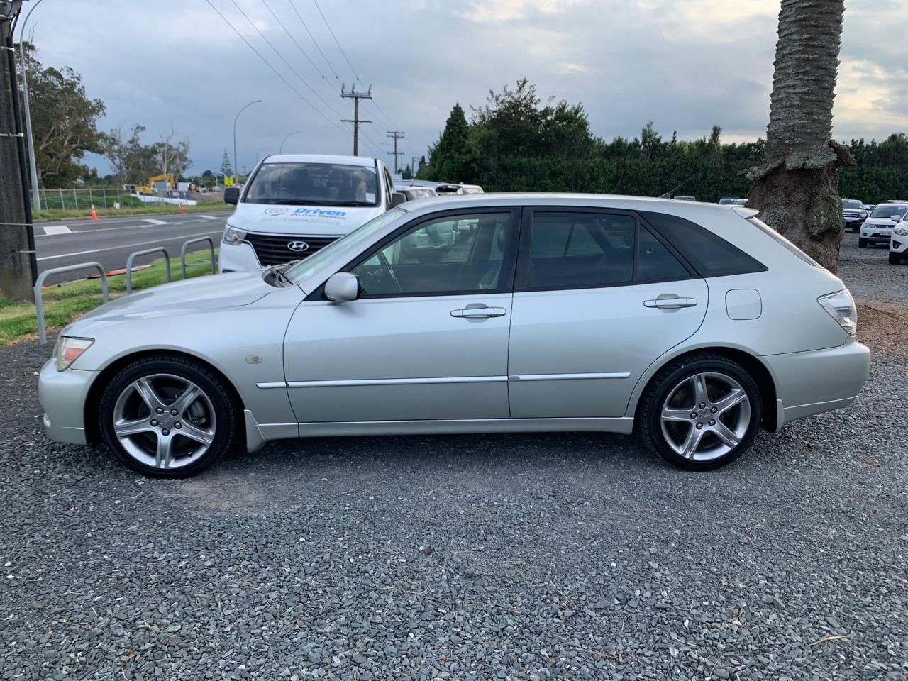 2001 Toyota Altezza