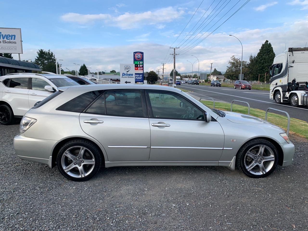 2001 Toyota Altezza