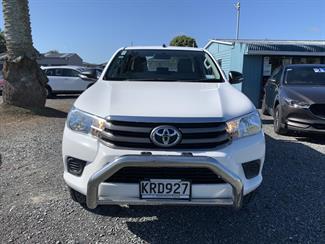 2017 Toyota Hilux - Thumbnail