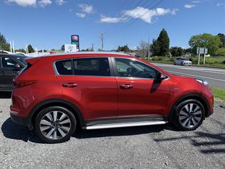 2017 Kia Sportage - Thumbnail