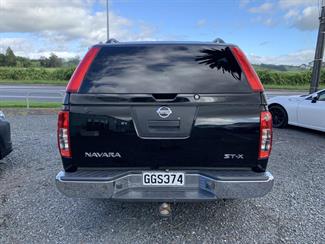 2012 Nissan Navara - Thumbnail