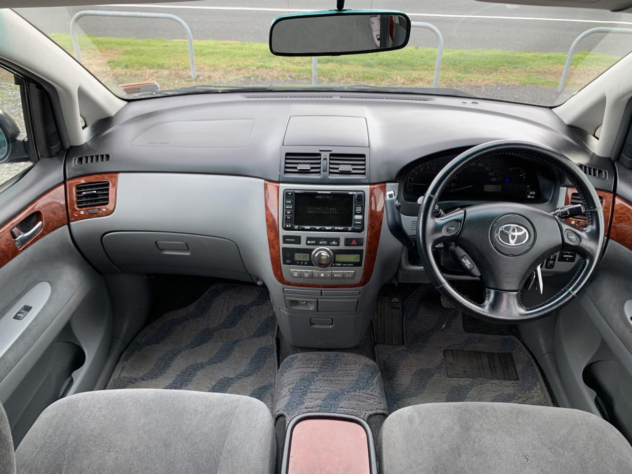 2003 Toyota Ipsum