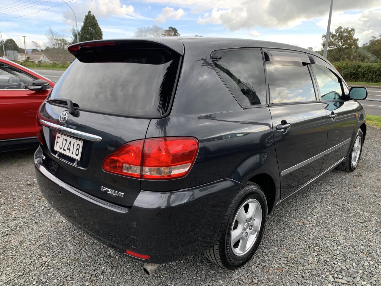 2003 Toyota Ipsum