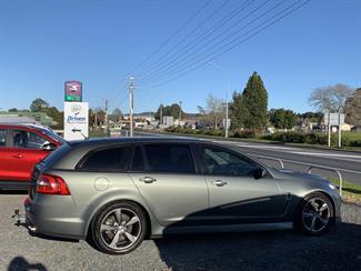 2016 Holden Commodore - Thumbnail