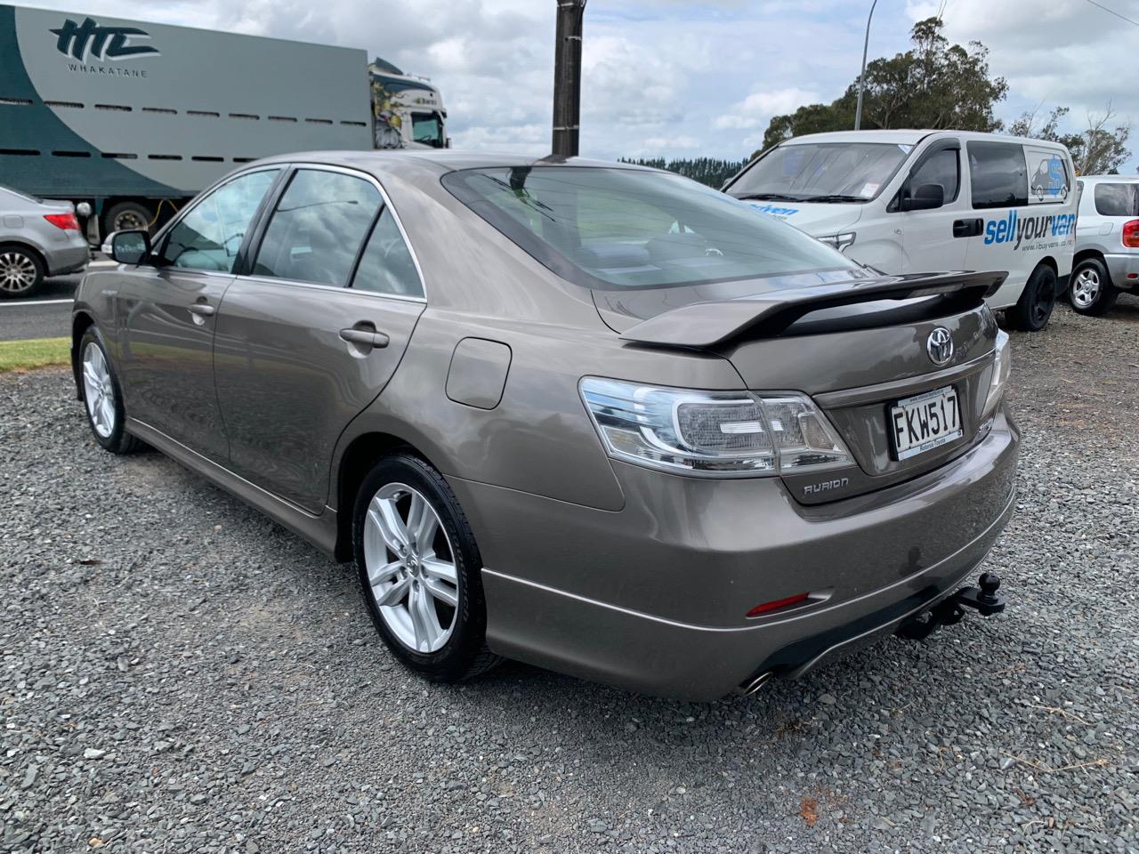 2010 Toyota Aurion