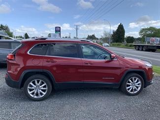 2015 Jeep Cherokee - Thumbnail