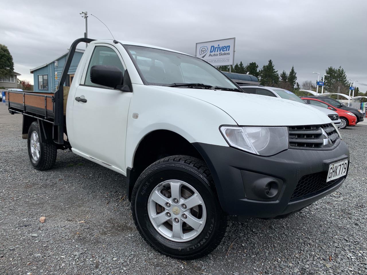 2012 Mitsubishi Triton