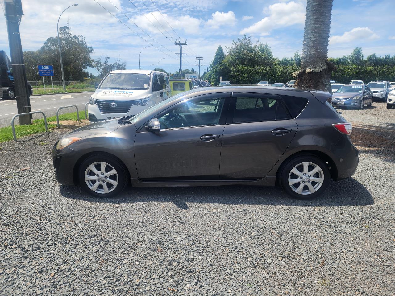 2010 Mazda Axela