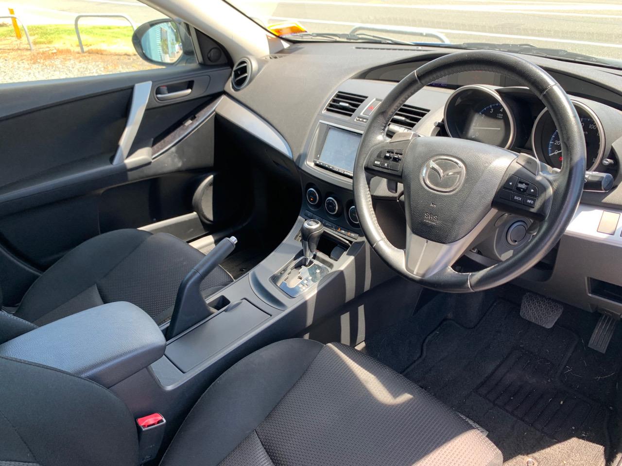 2012 Mazda Axela