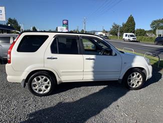 2004 Honda CRV - Thumbnail