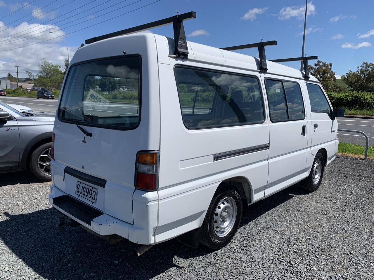 2012 Mitsubishi L300