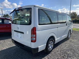 2023 Toyota Hiace - Thumbnail